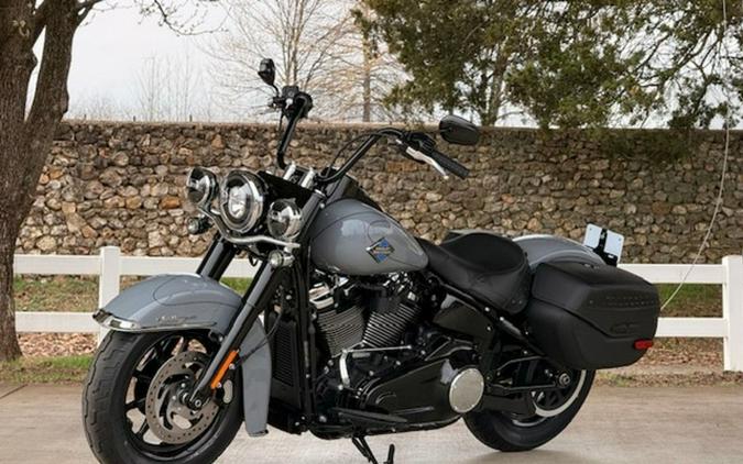 2026 Harley-Davidson Softail FLHC - Heritage Classic