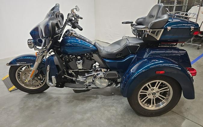 FLHTCUTG 2020 Tri Glide® Ultra