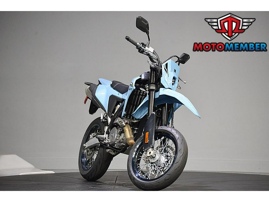 2025 Suzuki DR-Z4SM