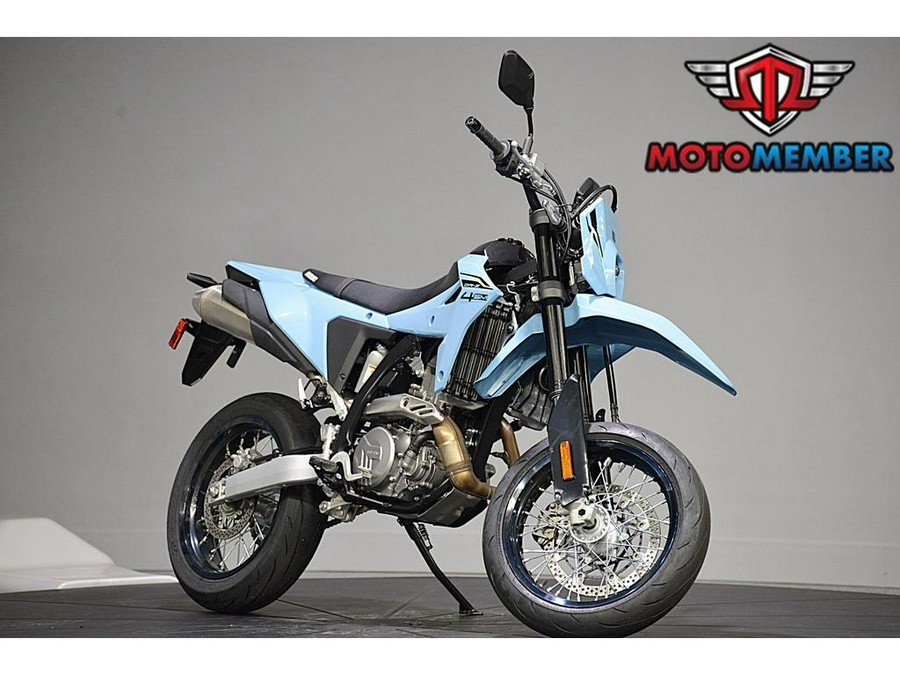 2025 Suzuki DR-Z4SM