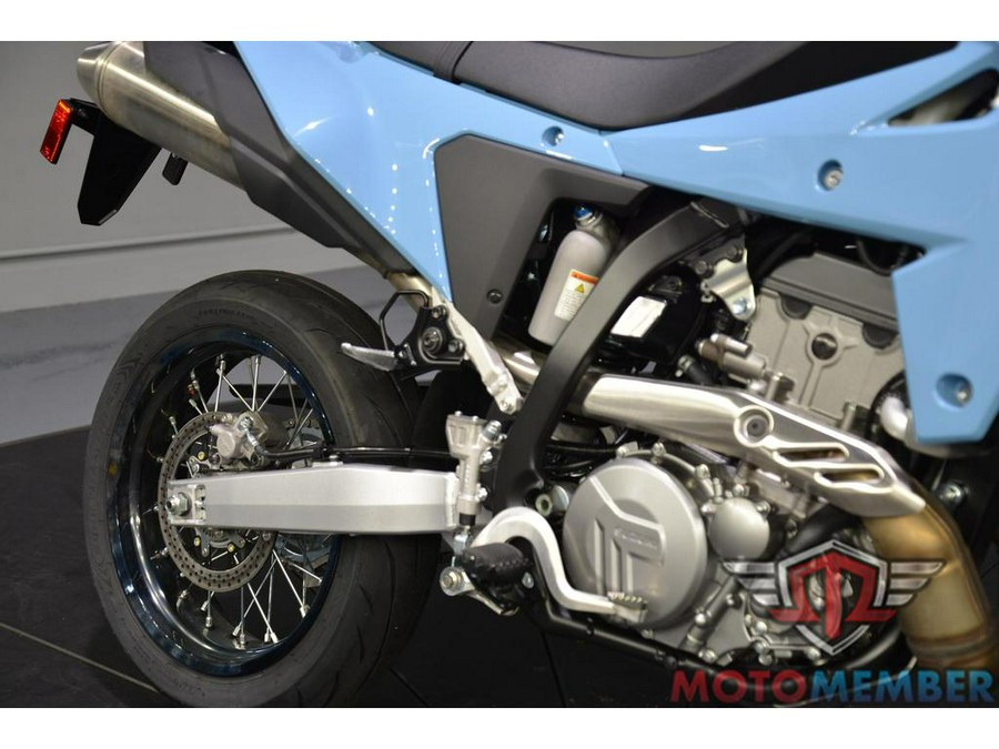 2025 Suzuki DR-Z4SM
