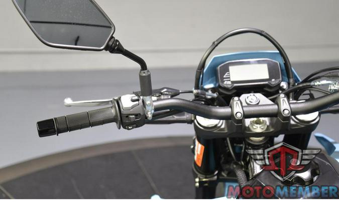2025 Suzuki DR-Z4SM
