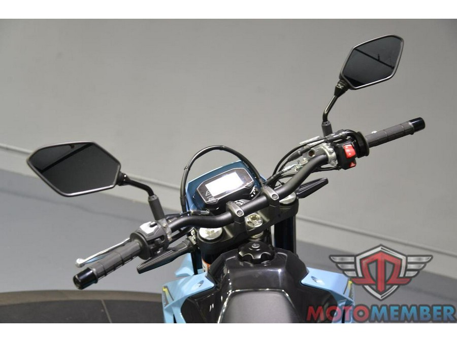 2025 Suzuki DR-Z4SM