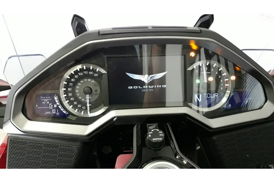 2026 GOLDWING TOUR DCT - Honda