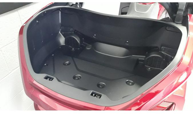 2026 GOLDWING TOUR DCT - Honda