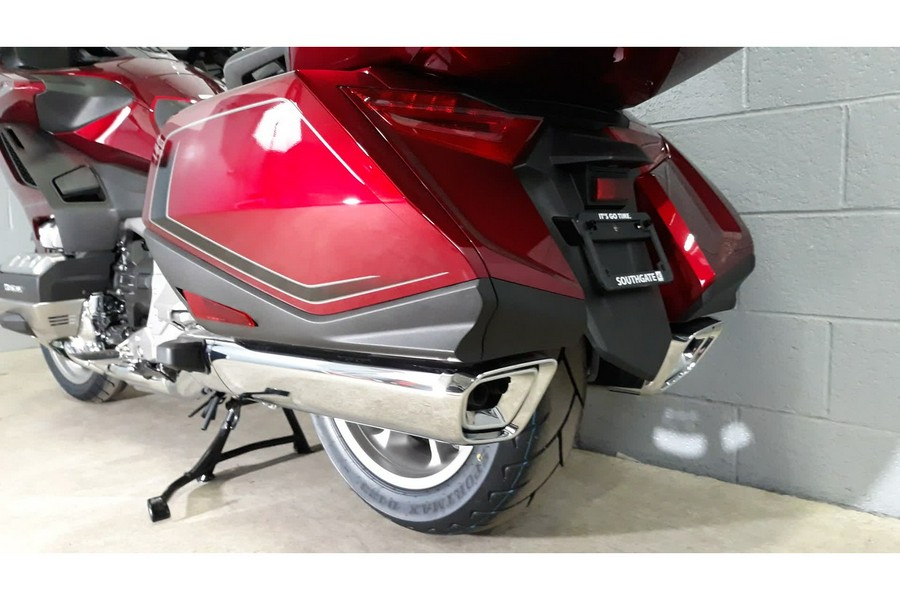 2026 GOLDWING TOUR DCT - Honda