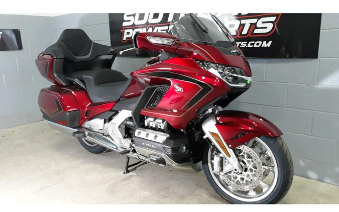 2026 GOLDWING TOUR DCT - Honda