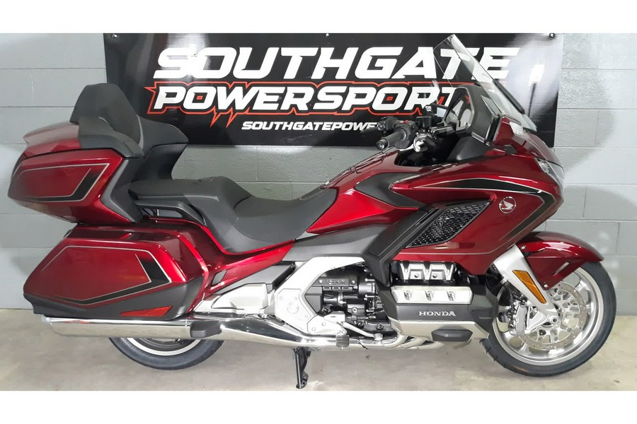 2026 GOLDWING TOUR DCT - Honda