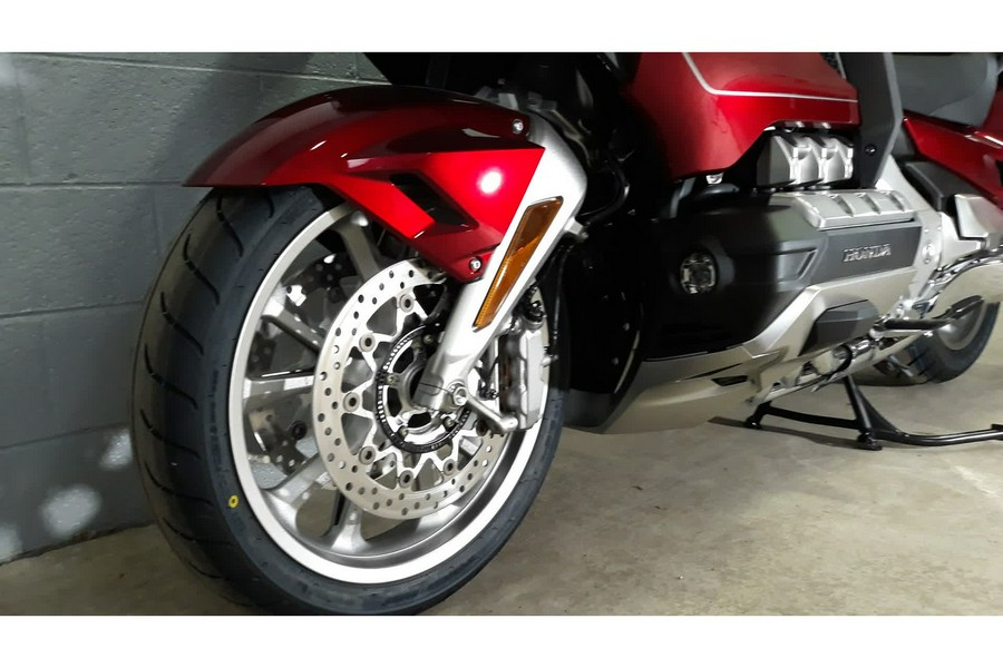 2026 GOLDWING TOUR DCT - Honda