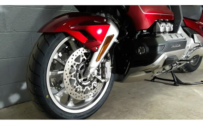 2026 GOLDWING TOUR DCT - Honda