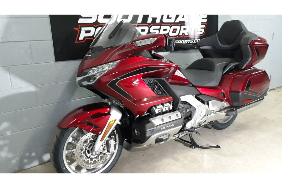 2026 GOLDWING TOUR DCT - Honda