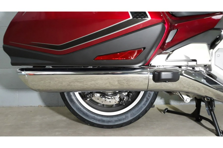 2026 GOLDWING TOUR DCT - Honda
