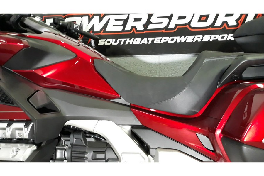 2026 GOLDWING TOUR DCT - Honda
