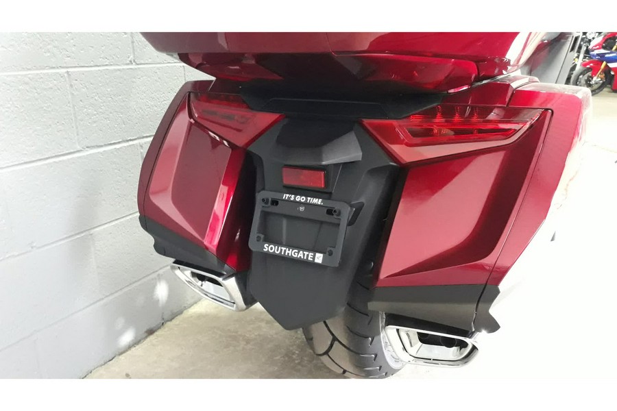 2026 GOLDWING TOUR DCT - Honda