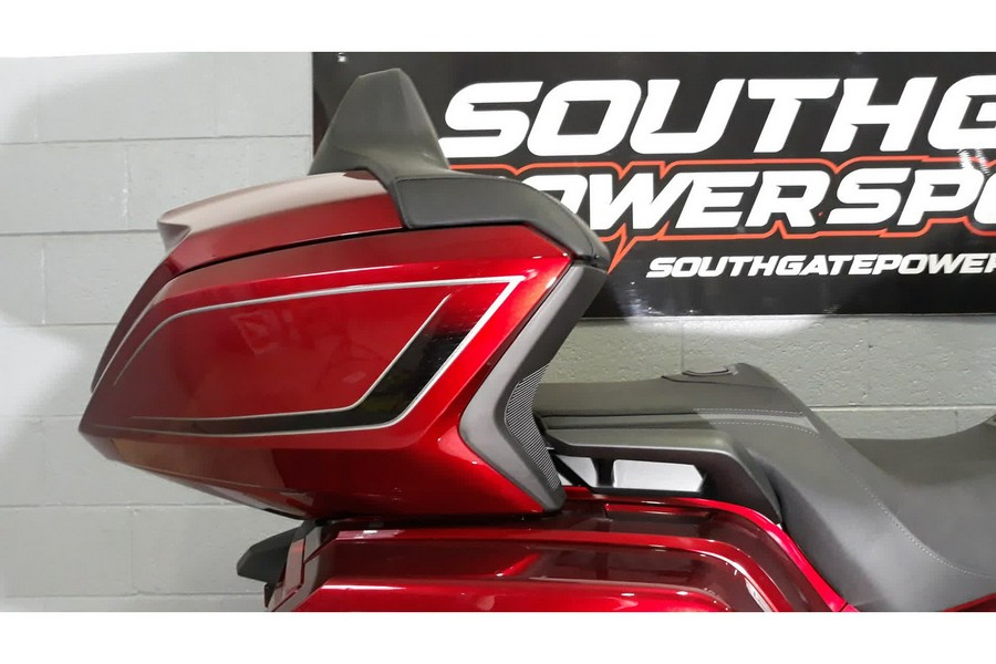 2026 GOLDWING TOUR DCT - Honda