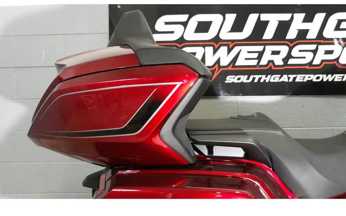 2026 GOLDWING TOUR DCT - Honda