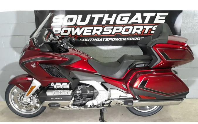 2026 GOLDWING TOUR DCT - Honda
