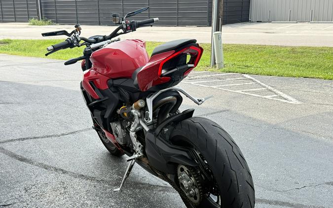 2024 Ducati Streetfighter V2 Ducati Red - 07840C