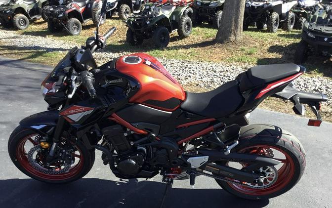 2024 Kawasaki Z900 ABS Candy Persimmon Red/Ebony