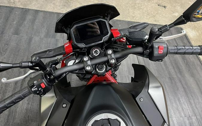 2025 Kawasaki Z500 SE ABS