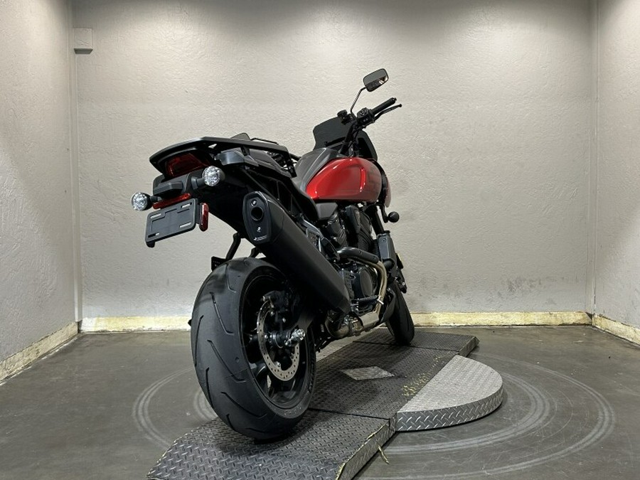 Harley-Davidson® Pan America® 1250 ST 2025 RA1250ST 84638273 BRILLIANT RED