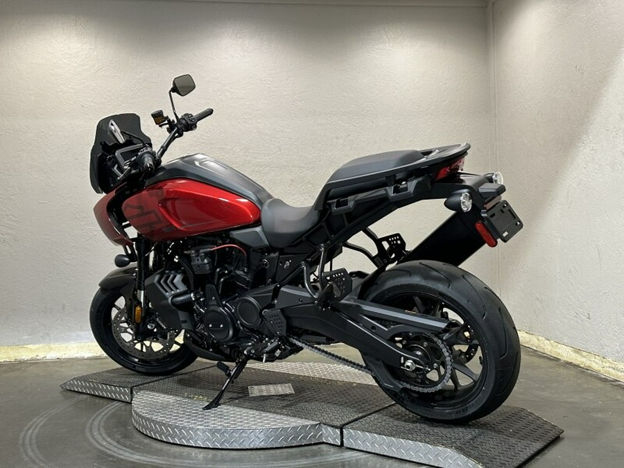 Harley-Davidson® Pan America® 1250 ST 2025 RA1250ST 84638273 BRILLIANT RED