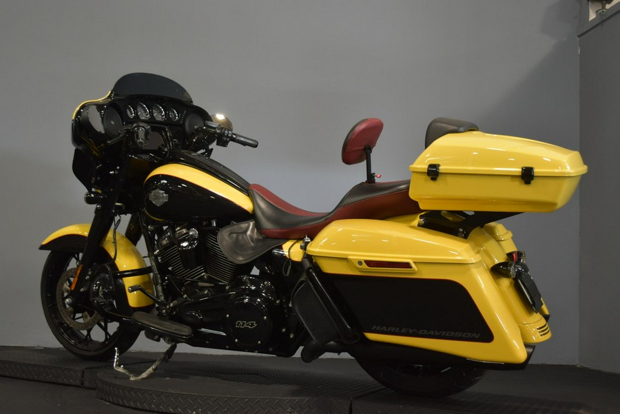 2023 Harley-Davidson Street Glide Special Industrial Yellow/Vivid Black - Black Finish