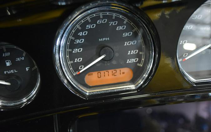 2023 Harley-Davidson Street Glide Special Industrial Yellow/Vivid Black - Black Finish