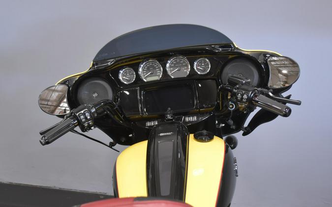 2023 Harley-Davidson Street Glide Special Industrial Yellow/Vivid Black - Black Finish