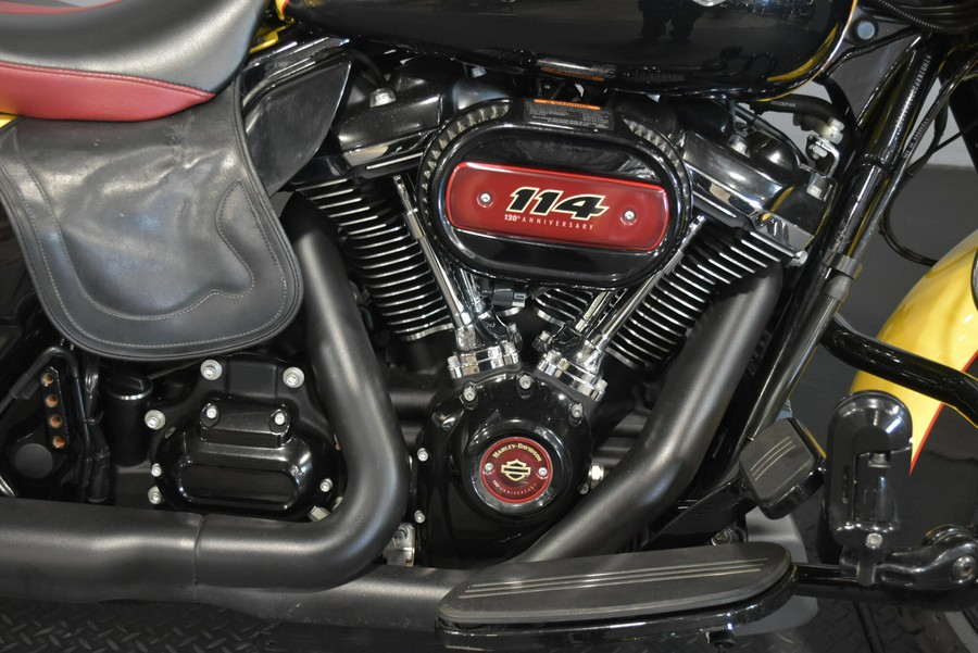 2023 Harley-Davidson Street Glide Special Industrial Yellow/Vivid Black - Black Finish