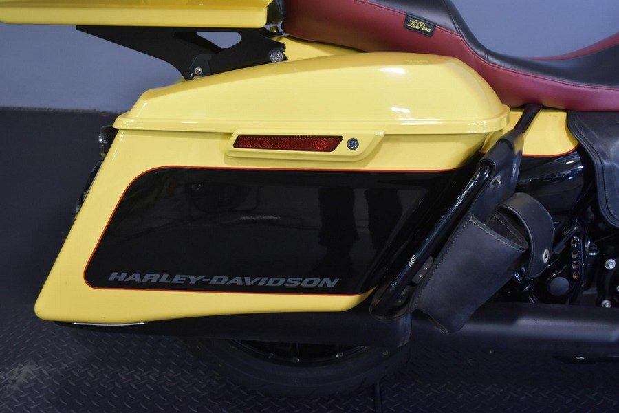2023 Harley-Davidson Street Glide Special Industrial Yellow/Vivid Black - Black Finish