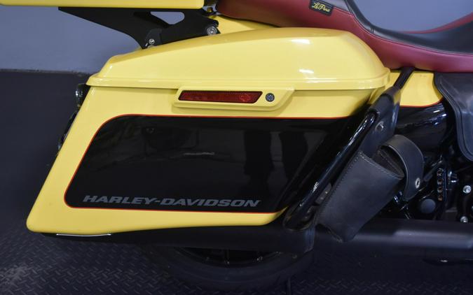 2023 Harley-Davidson Street Glide Special Industrial Yellow/Vivid Black - Black Finish