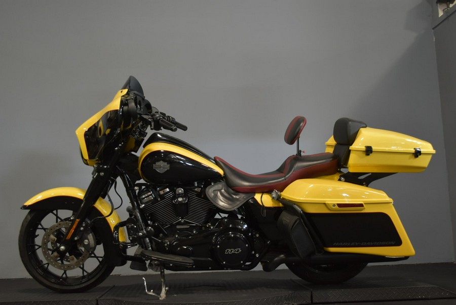 2023 Harley-Davidson Street Glide Special Industrial Yellow/Vivid Black - Black Finish