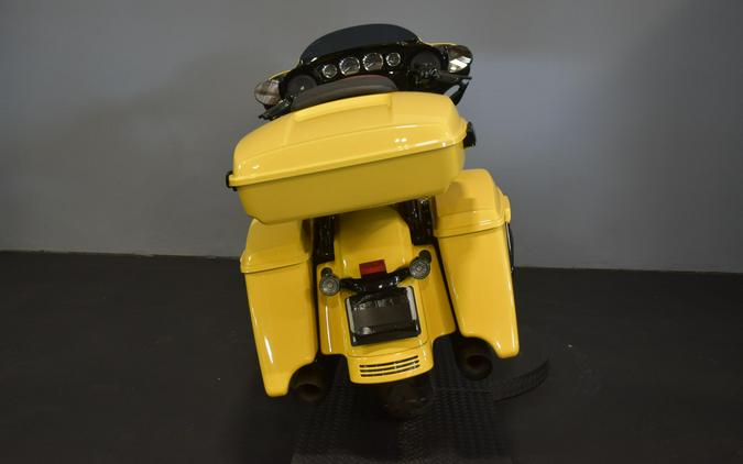 2023 Harley-Davidson Street Glide Special Industrial Yellow/Vivid Black - Black Finish