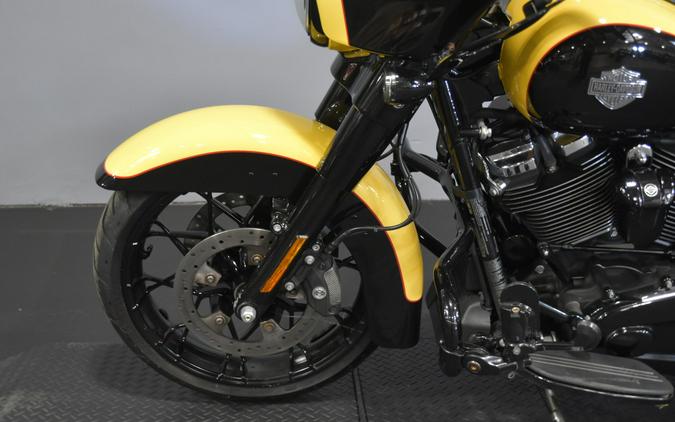 2023 Harley-Davidson Street Glide Special Industrial Yellow/Vivid Black - Black Finish