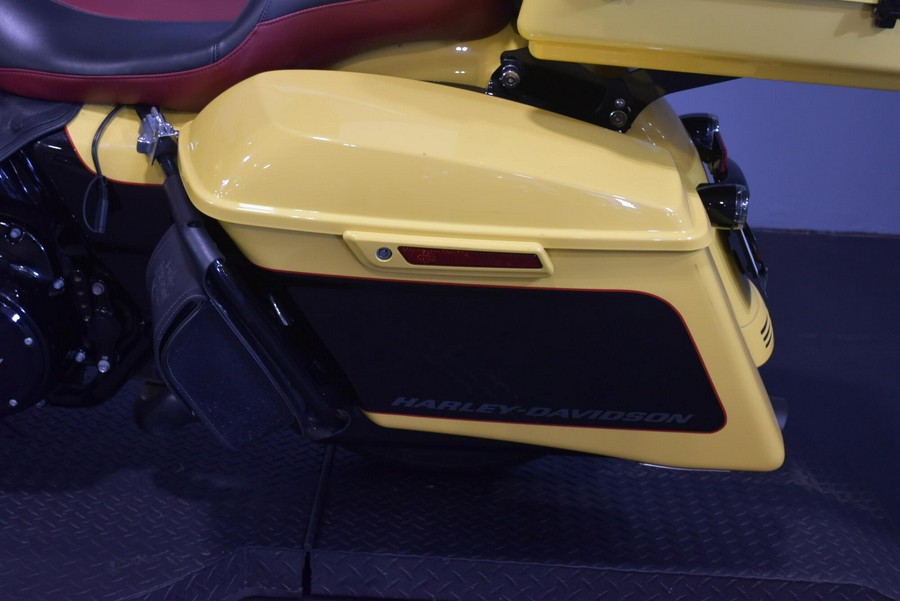 2023 Harley-Davidson Street Glide Special Industrial Yellow/Vivid Black - Black Finish