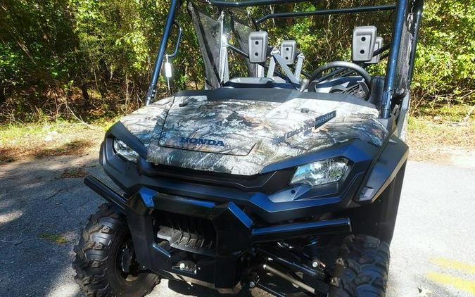 2025 Honda® Pioneer 1000-6 Deluxe Crew TrueTimber Atera Camo