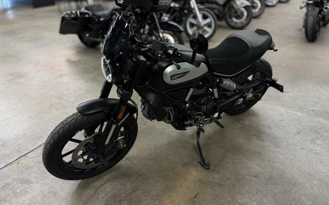 2020 Ducati Scrambler 800 Dark
