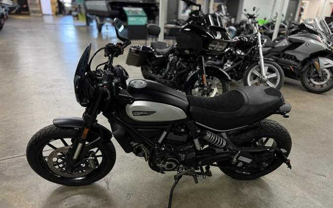2020 Ducati Scrambler 800 Dark
