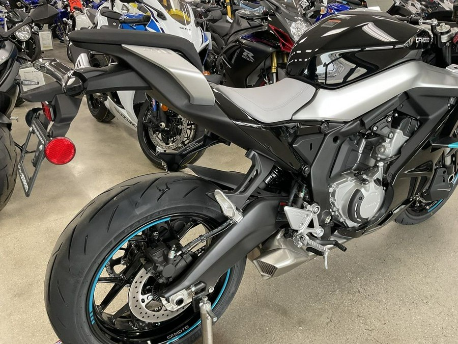 2025 CFMOTO 675SS