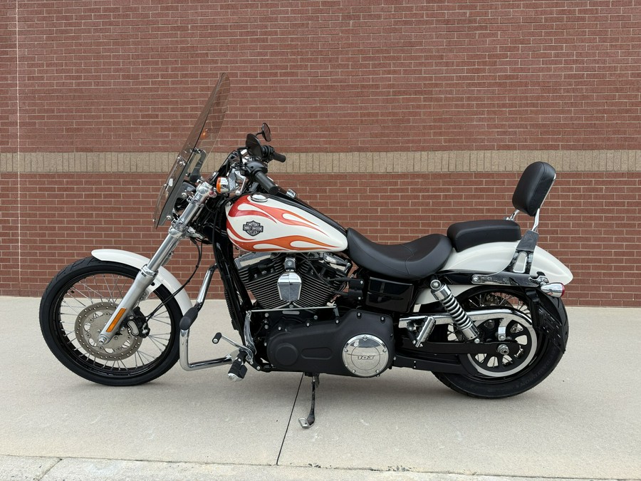 2014 Harley-Davidson® Wide Glide® Two-Tone Morocco Gold Pearl with Flames