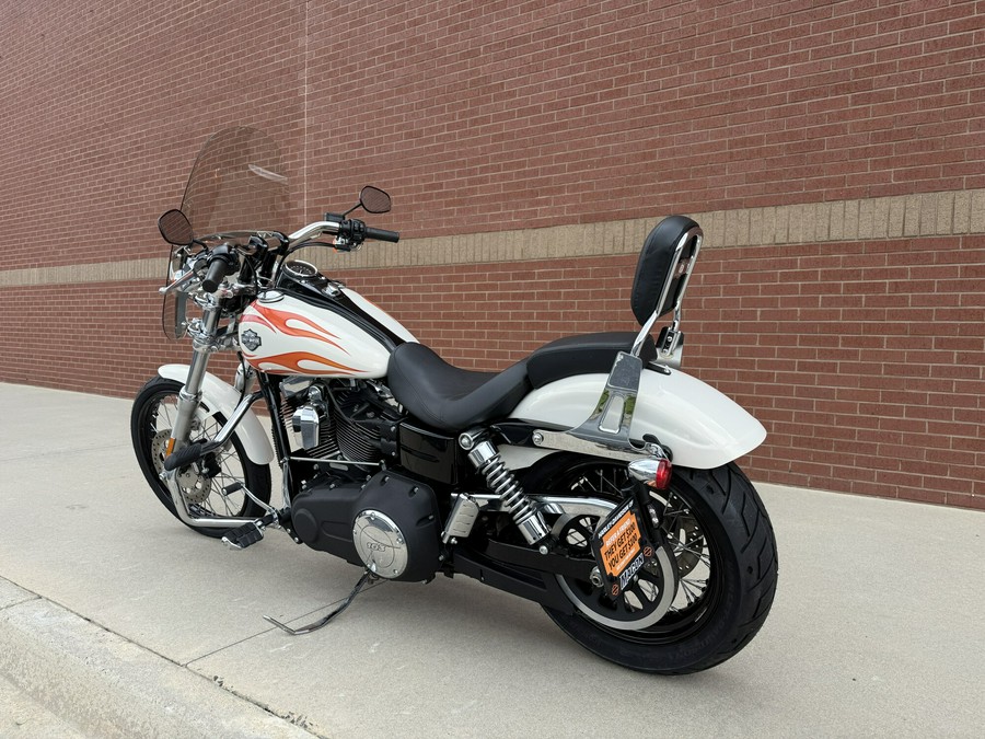 2014 Harley-Davidson® Wide Glide® Two-Tone Morocco Gold Pearl with Flames