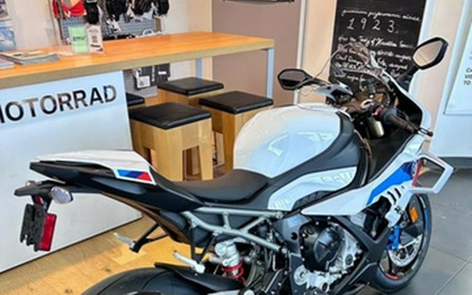 2026 BMW S 1000 RR Light White/M Motorsport 1000 RR Light White M Motorsport
