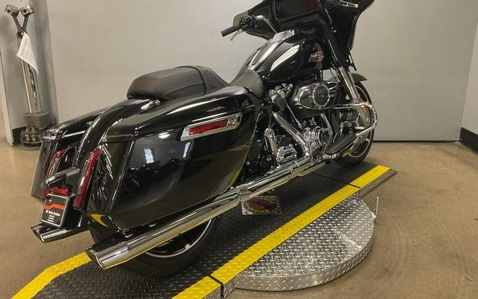 2024 Harley-Davidson® FLHX - Street Glide®