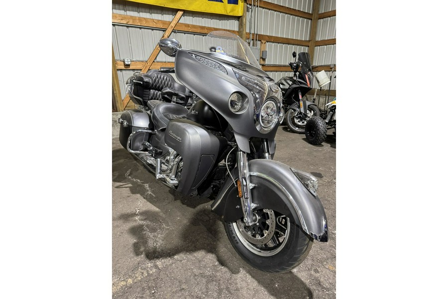 2019 Indian Motorcycle ROADMASTER - THUNDER BLACK Base