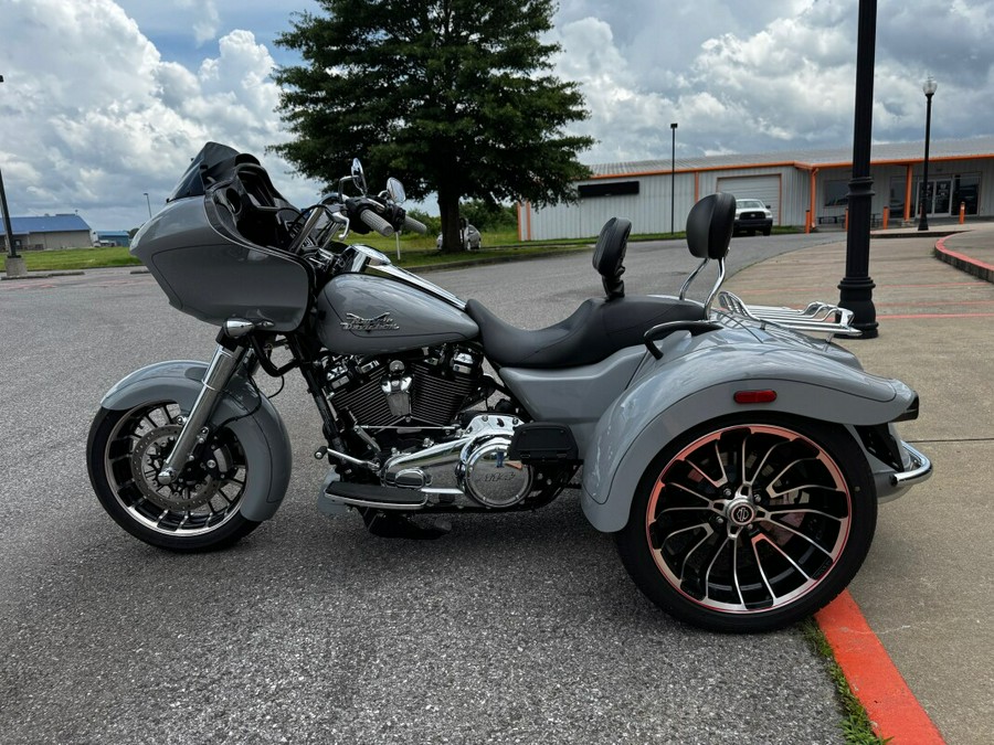 2024 Harley-Davidson Road Glide® 3 Billiard Gray