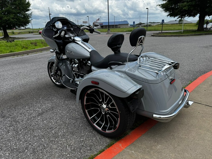 2024 Harley-Davidson Road Glide® 3 Billiard Gray