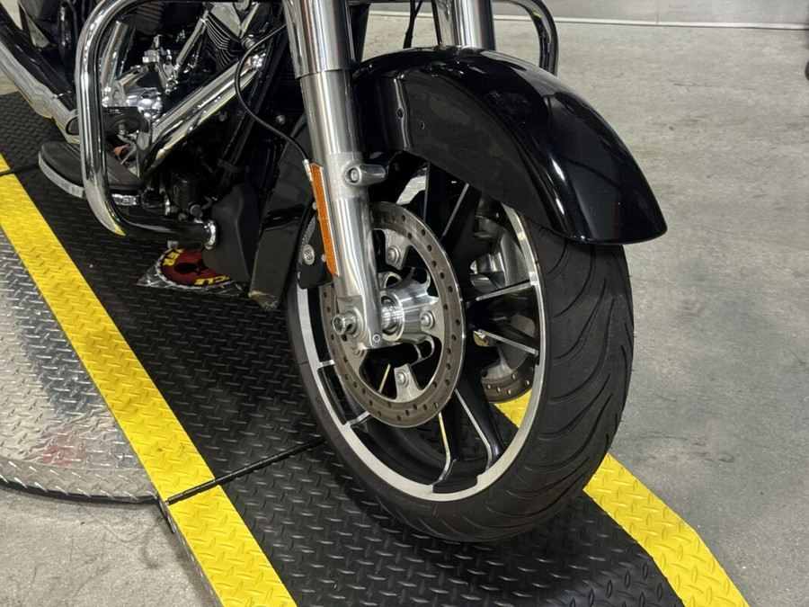 FLTRX 2020 Road Glide®