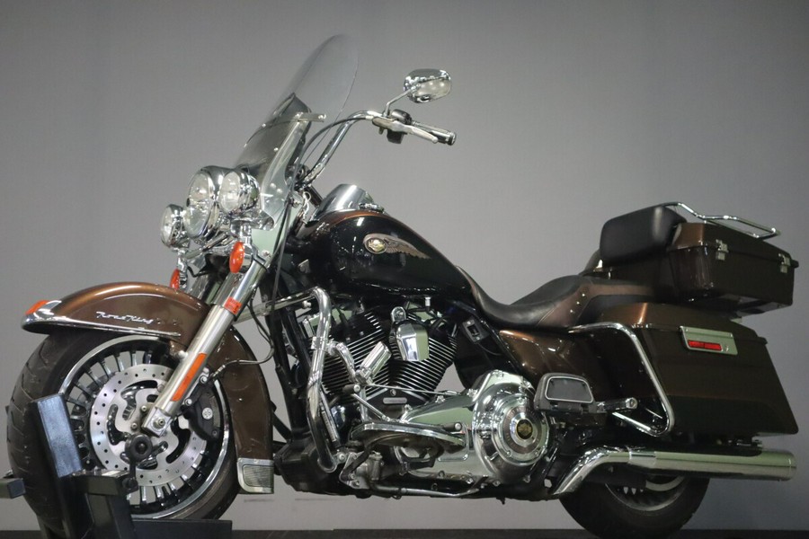 2013 Harley-Davidson Road King FLHR