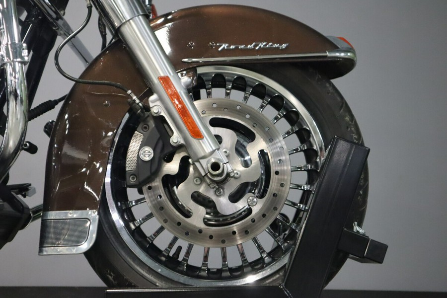 2013 Harley-Davidson Road King FLHR